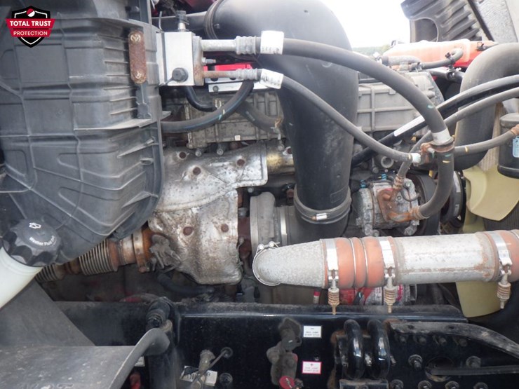 2020-freightliner-cascadia-125-image-18