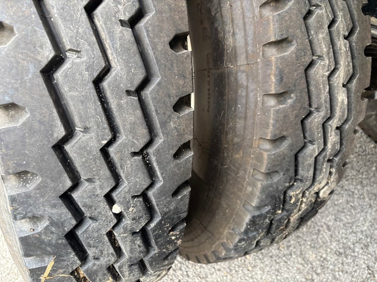 2025-axle-end-dump-image-81