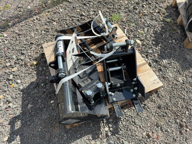 quantity-of-mini-excavator-attachments-image-2