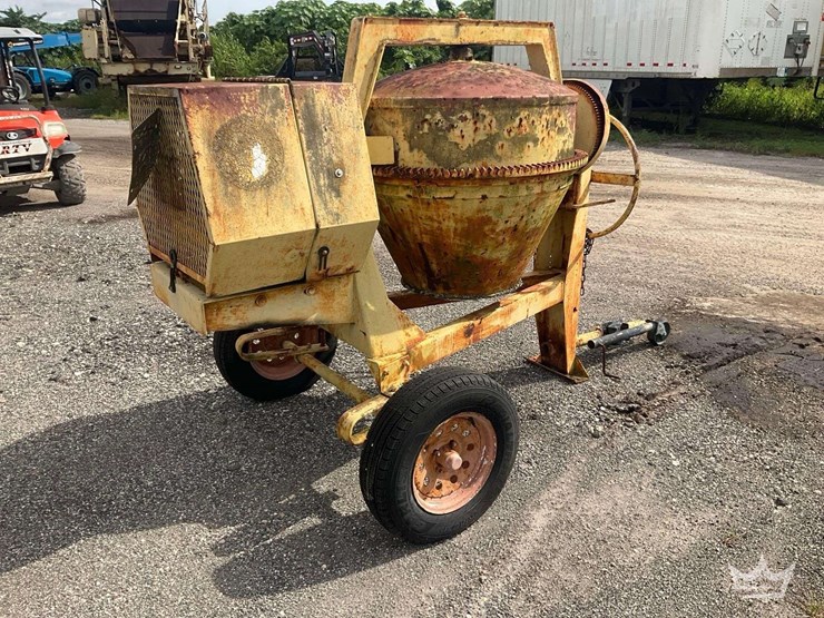 s/a-towable-concrete-mixer-image-3
