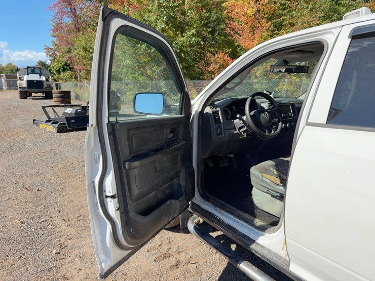 2013-dodge-ram-1500-image-17