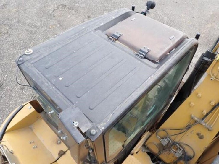 2017-caterpillar-315fl-image-77