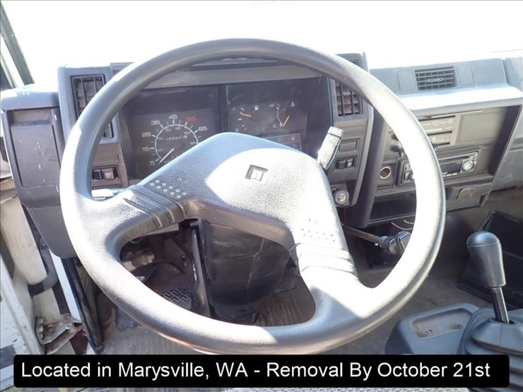 1994-isuzu-npr-image-5