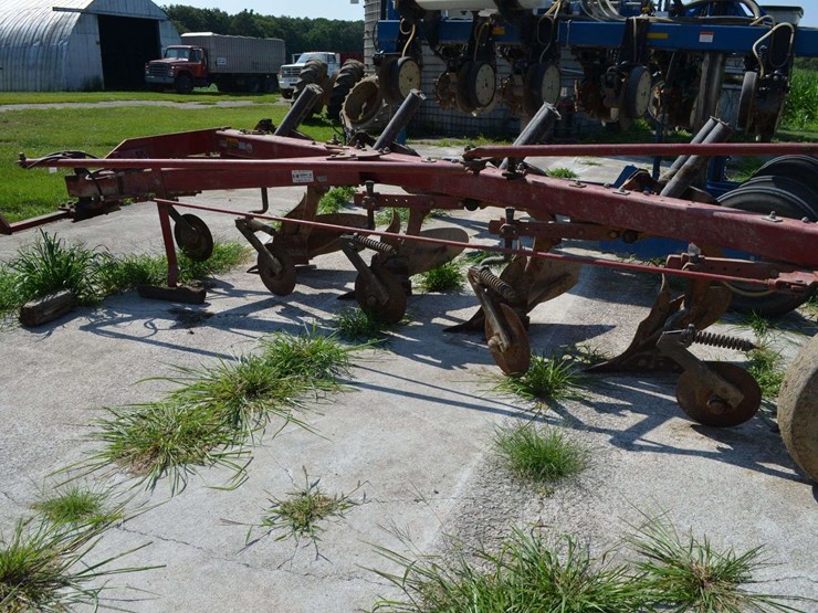 case-720-5-bottom-plow-image-10