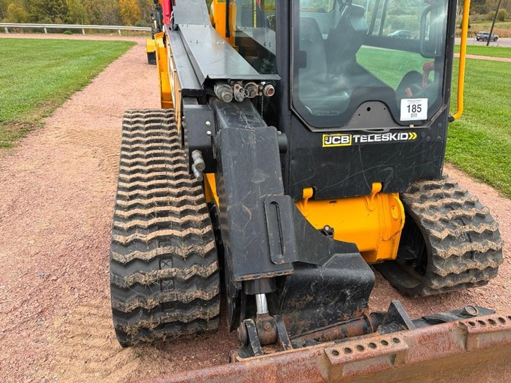 jcb-3ts-8t-image-16