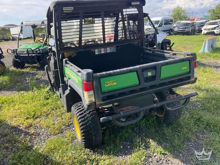 john-deere-gator-image-6