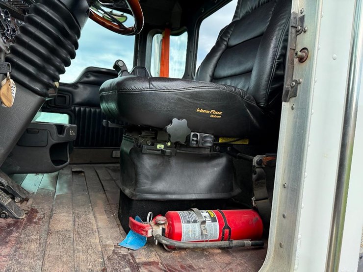 kenworth-t800-image-54