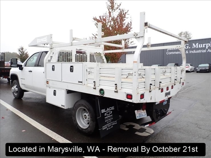 2021-chevrolet-3500-image-22