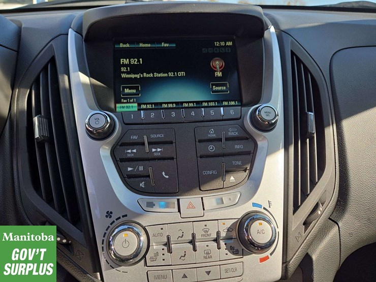 2015-chevrolet-equinox-image-15
