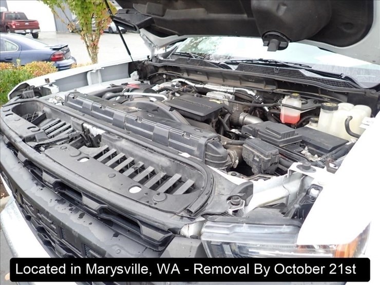 2021-chevrolet-3500-image-6