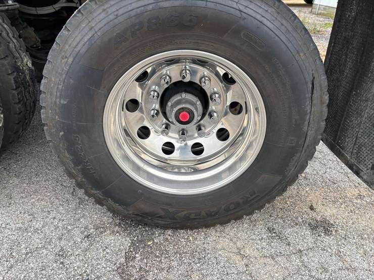 2025-axle-end-dump-image-83