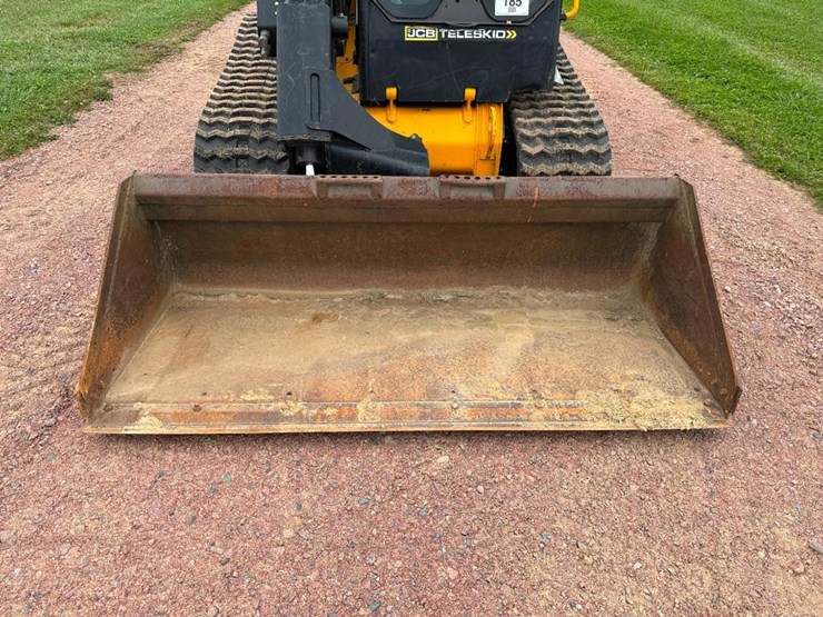 jcb-3ts-8t-image-14