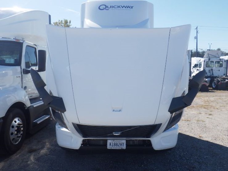 2020-volvo-vnr300-image-20