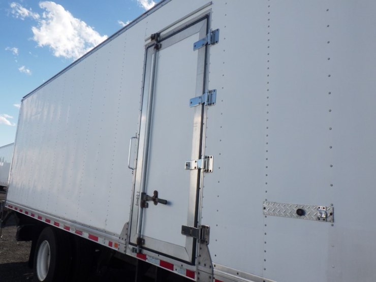 2018-international-durastar-4300-image-4