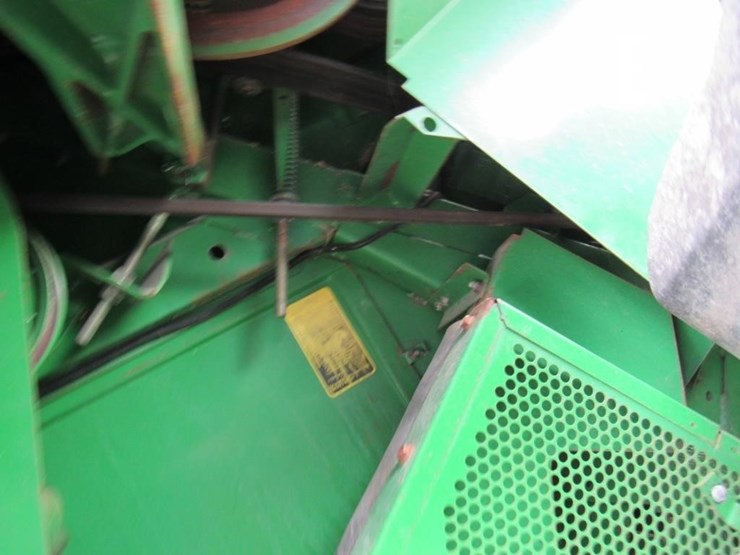 1992-john-deere-9400-image-17