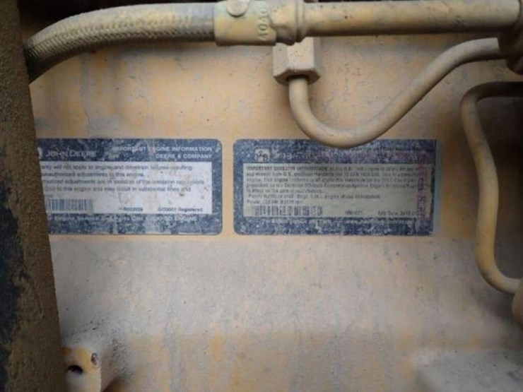 2018-deere-744k-image-66