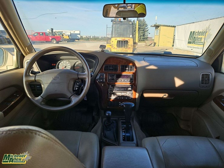 1999-nissan-pathfinder-image-23