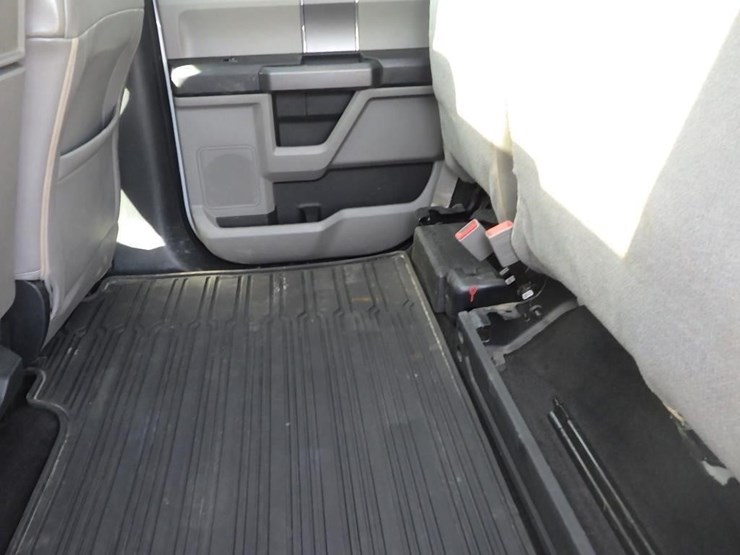 2020-ford-6-image-23