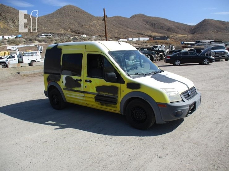 2010-ford-transit-image-2