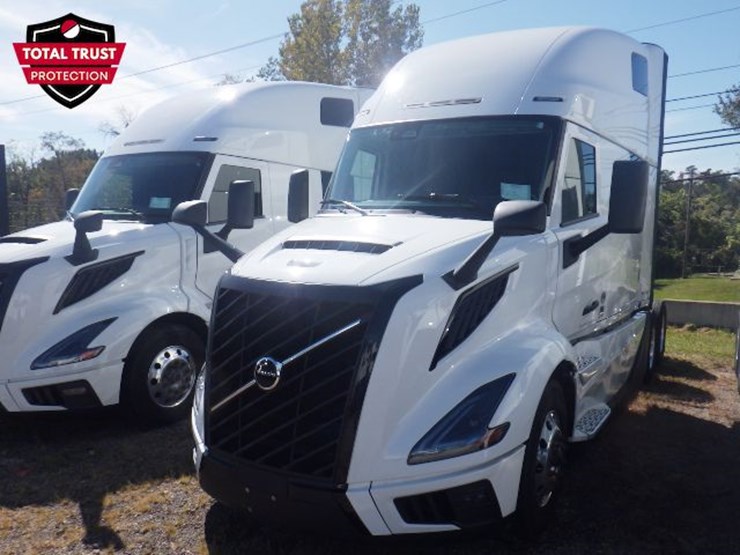 2025-volvo-vnl860-image-1
