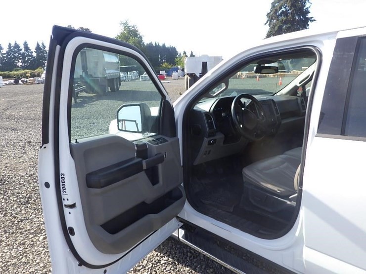 2020-ford-6-image-28