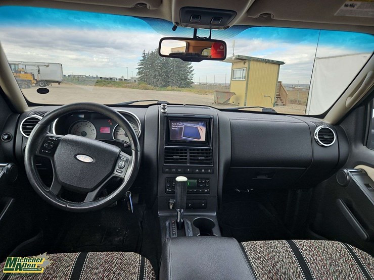 2007-ford-explorer-sport-trac-image-24