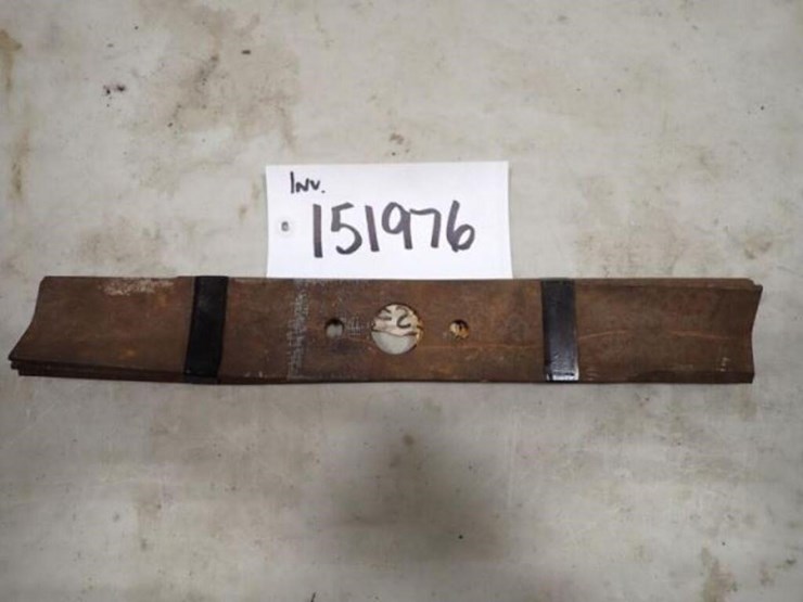 qty-of-(3)-17.25-in.-lawn-mower-blades-image-2