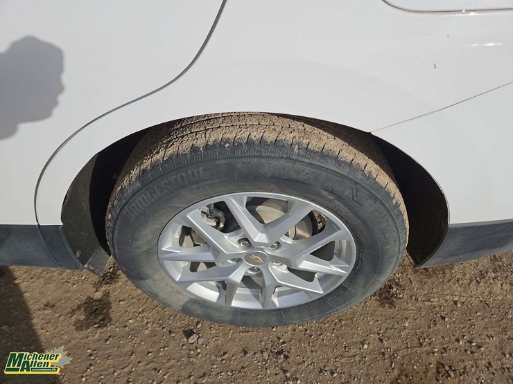 2022-chevrolet-equinox-image-9