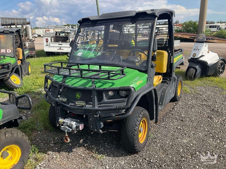 john-deere-gator-image-6