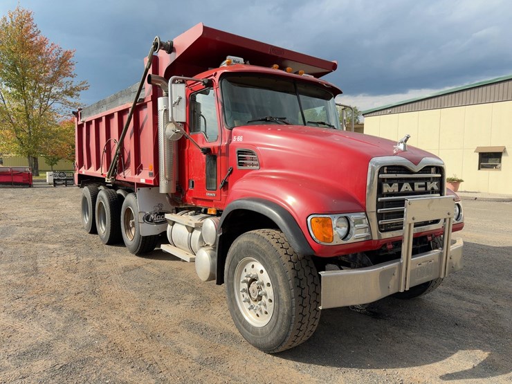2005-mack-granite-cv713-image-7