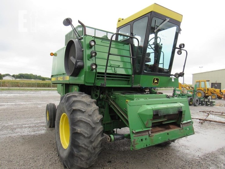 1983-john-deere-4420-image-1