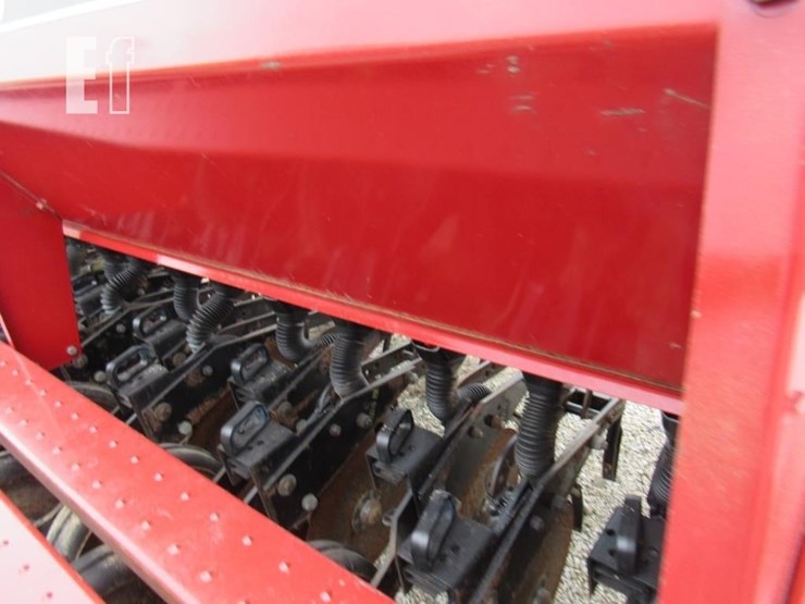 case-ih-5100-image-10