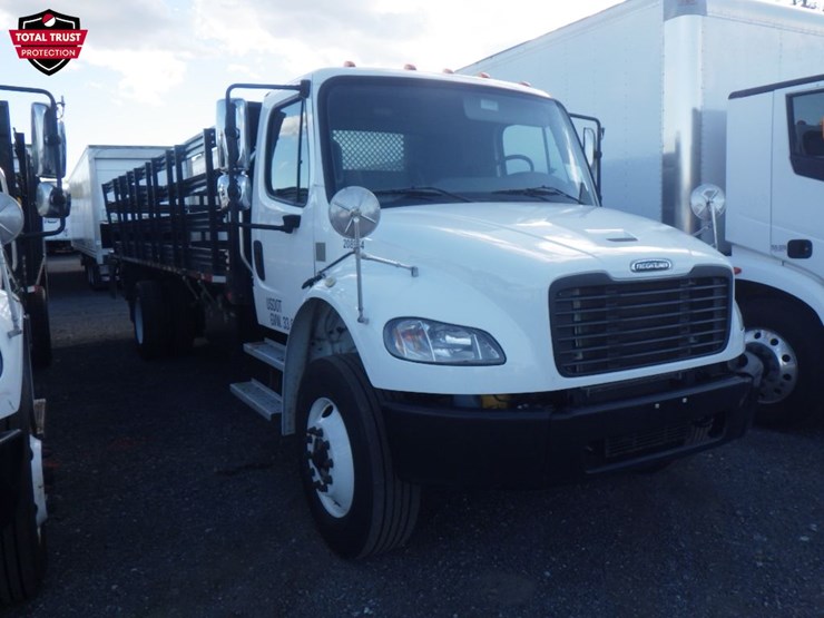 2020-freightliner-m2-106-image-3