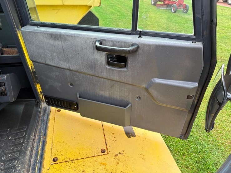 komatsu-hm350-2-image-45