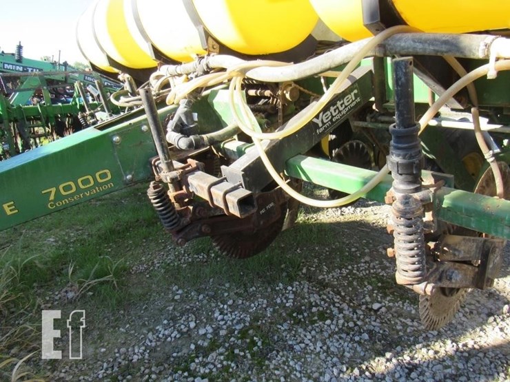 john-deere-7000-image-13