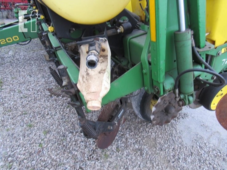 john-deere-7200-image-14