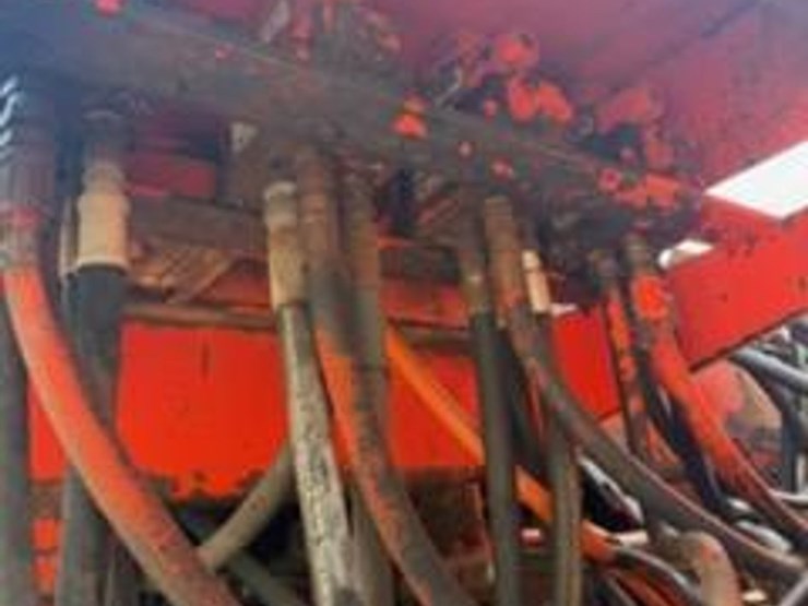#121-•-morbark-22l-whole-tree-chipper-image-10