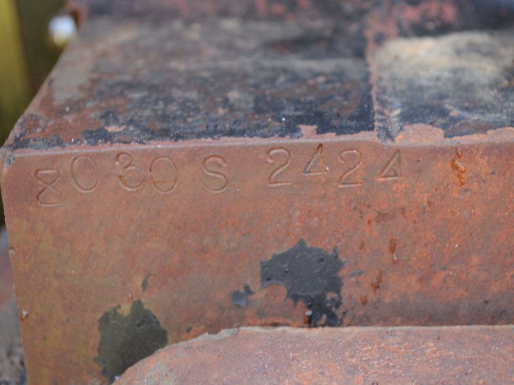 allis-chalmers-8030-image-31