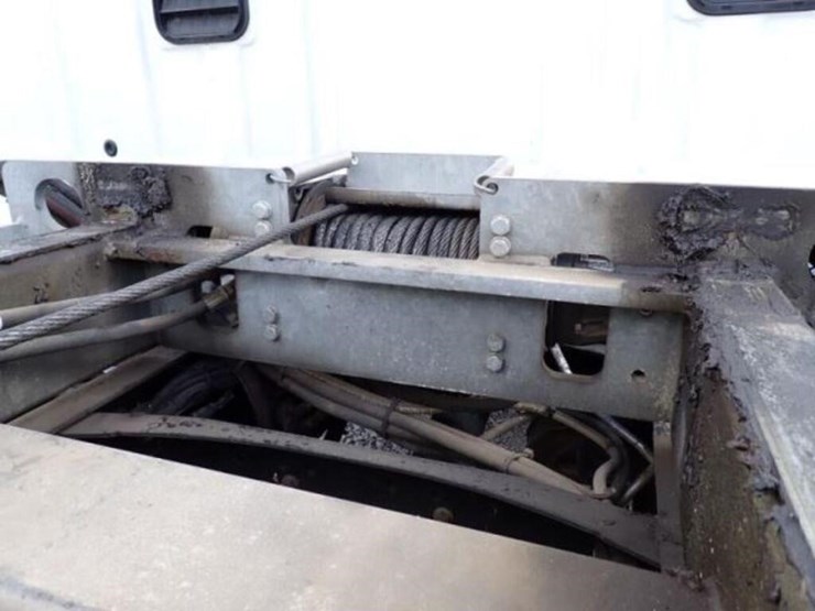 2023-ford-f650-image-55