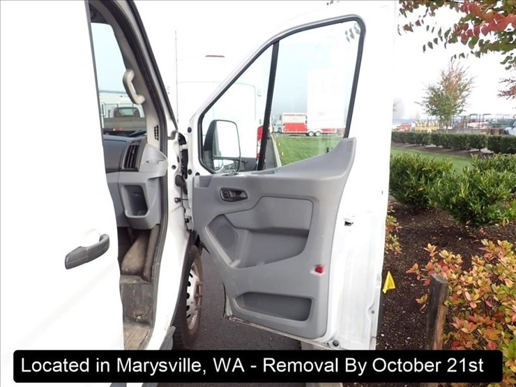 2016-ford-transit-image-23