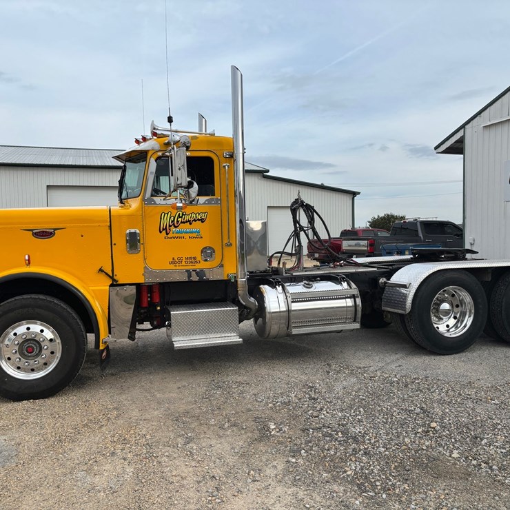 1982 PETERBILT 359