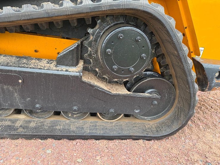 jcb-3ts-8t-image-9