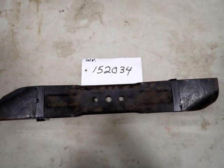 qty-of-2-21"-lawn-mower-blades-image-1