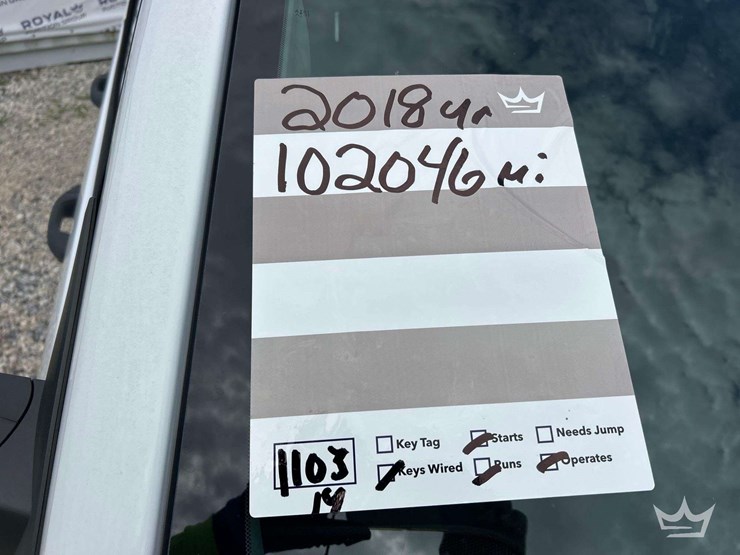 2018-chevrolet-silverado-1500-image-27