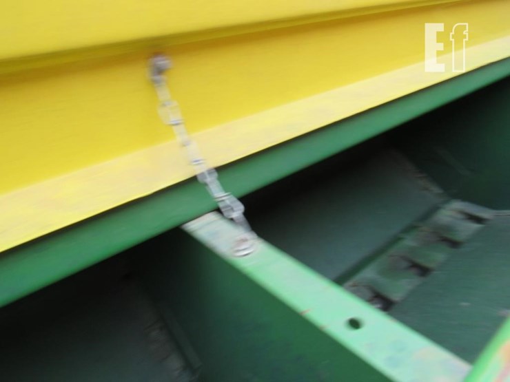 john-deere-8300-image-13
