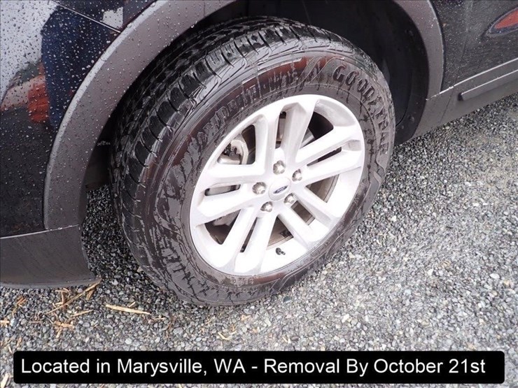 2016-ford-explorer-image-15