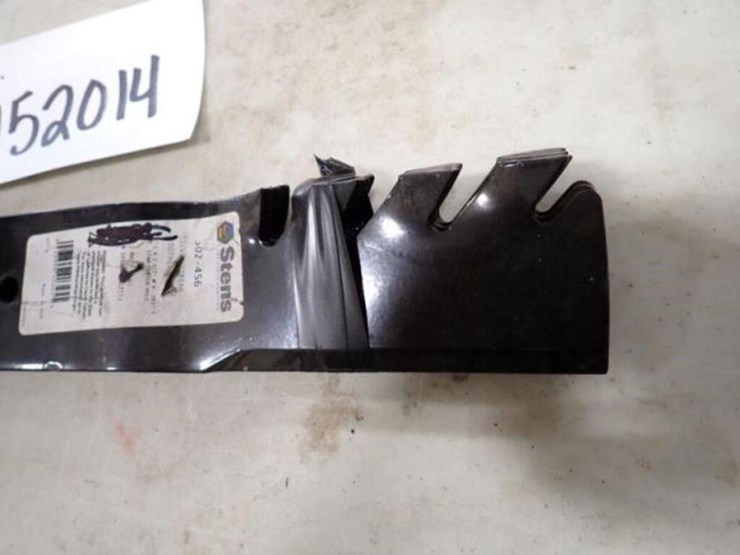 qty-of-3-21.25"-lawn-mower-blades-image-2