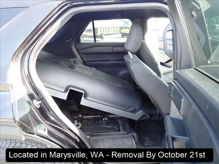 2021-ford-explorer-image-23