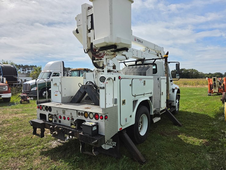 2007-international-durastar-4400-image-6