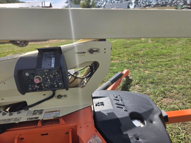 2008-jlg-t500j-image-22